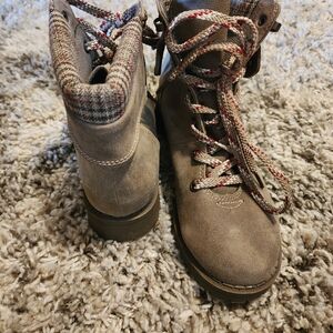 Womens Boots